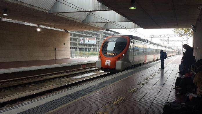 train el prat airport