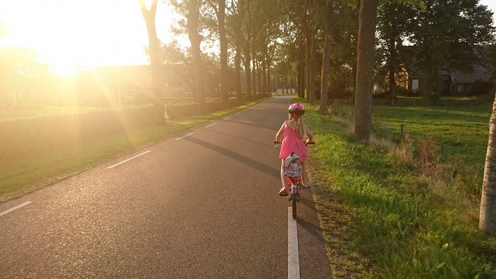 girl bicycle helmet