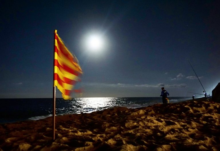 The politicians are leading Catalonia into a major crisis and nobody is doing anything to stop it